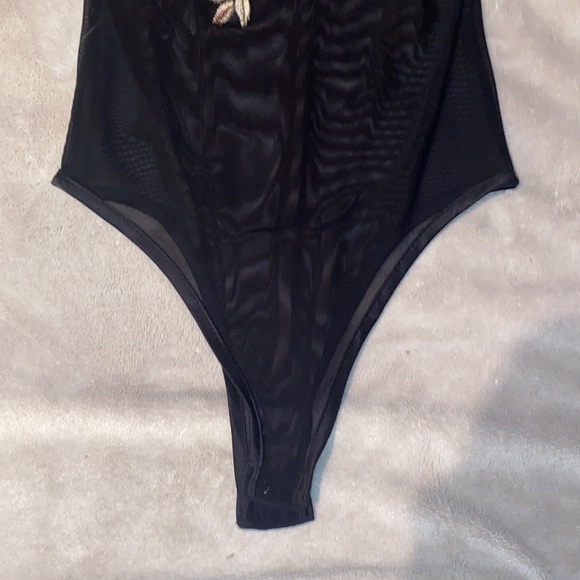 Streetwear Society Bodysuit - Picture 3 of 4